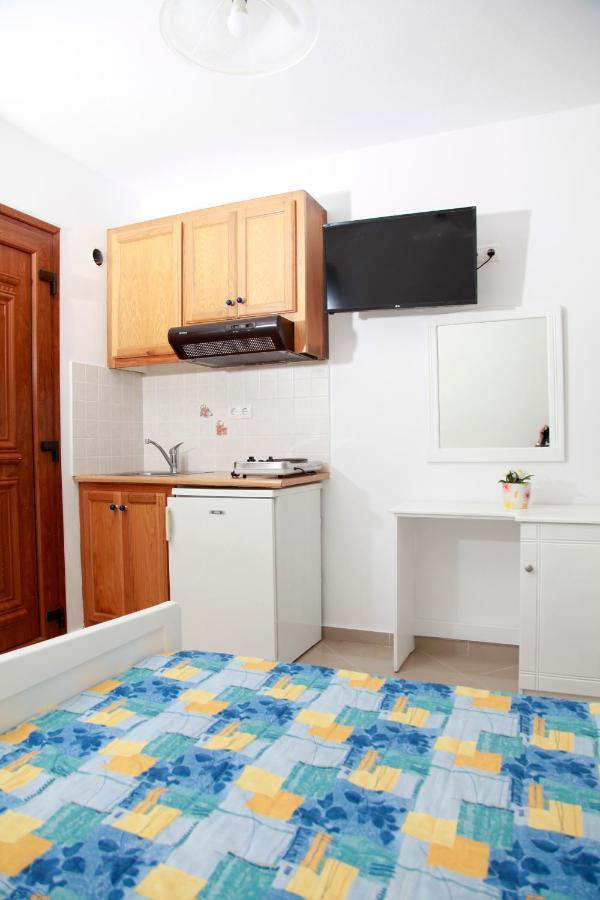 Maria'S Residence Agia Anna  エクステリア 写真