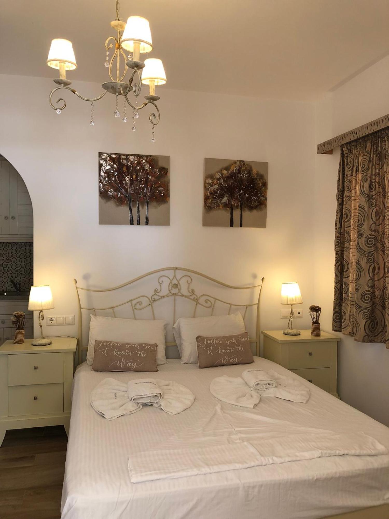 Maria'S Residence Agia Anna  エクステリア 写真