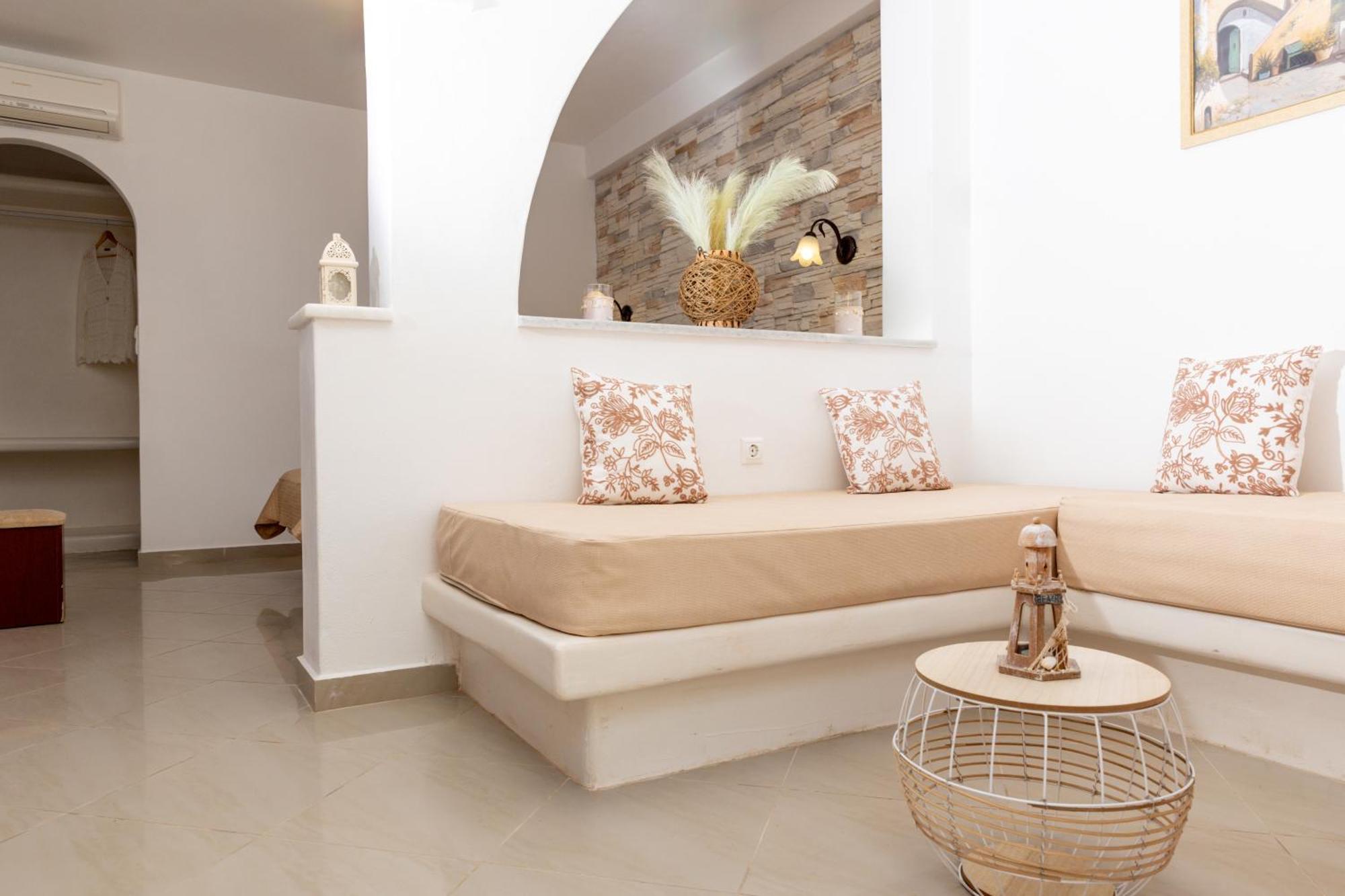 Maria'S Residence Agia Anna  エクステリア 写真