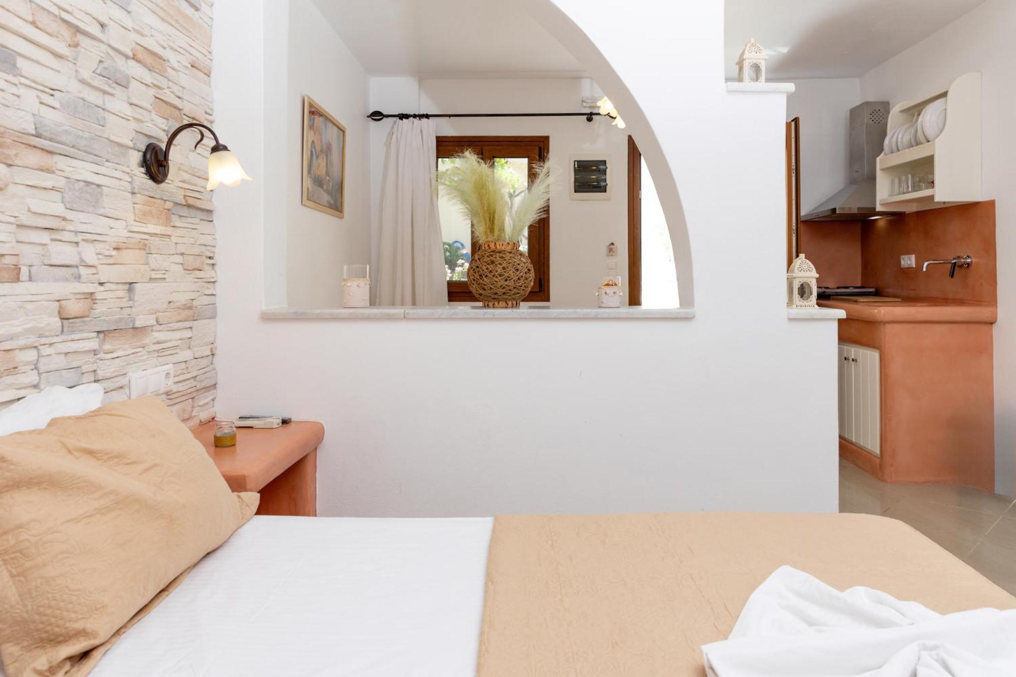 Maria'S Residence Agia Anna  エクステリア 写真